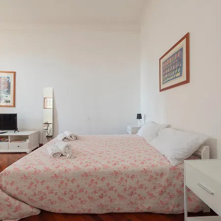 Xenia - Luxury In The Centre Of Apartment Milan